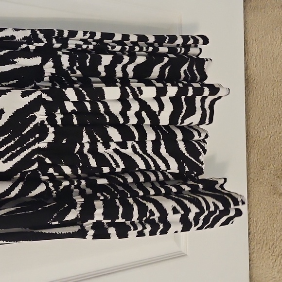 Calvin Klein Monochrome Zebra Print Dress - Picture 4 of 10